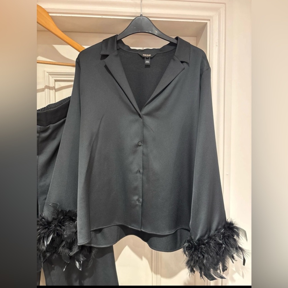 River Island London Black Feather Co ord - Picture 2 of 6